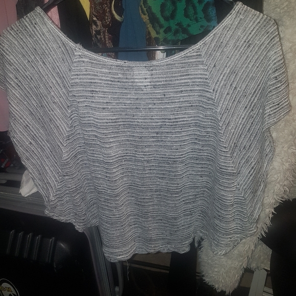 Top - Picture 2 of 2